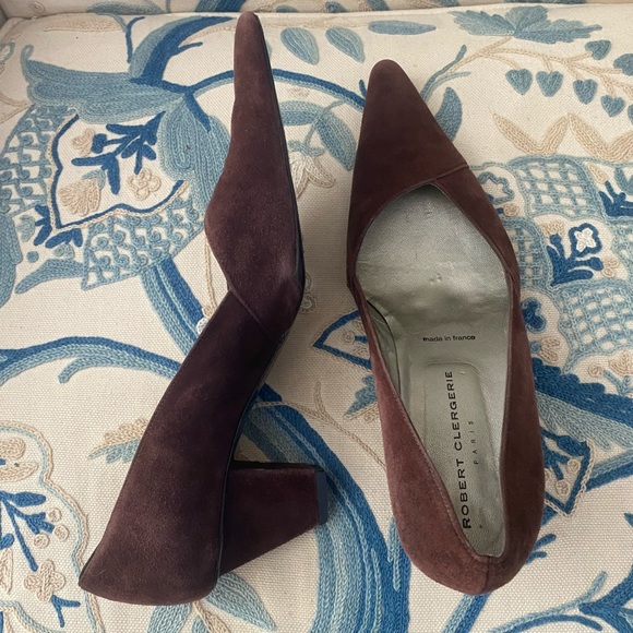 Vintage Robert Clergerie Brown Suede kitten Heels.  Size 9 - Picture 4 of 11